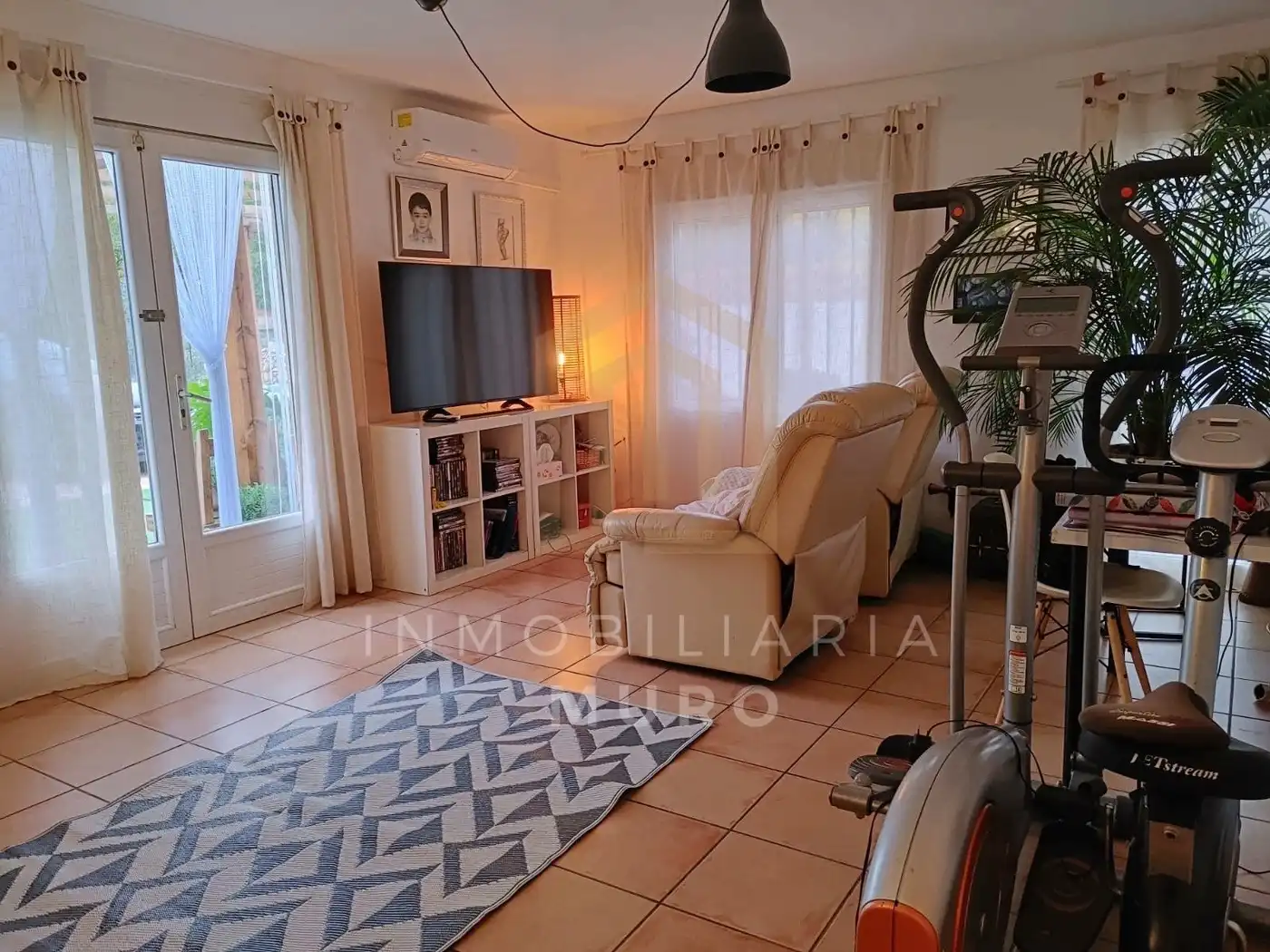 Sala de estar de Finca rústica en venta en Muro de Alcoy con Aire acondicionado, Jardín privado y Terraza