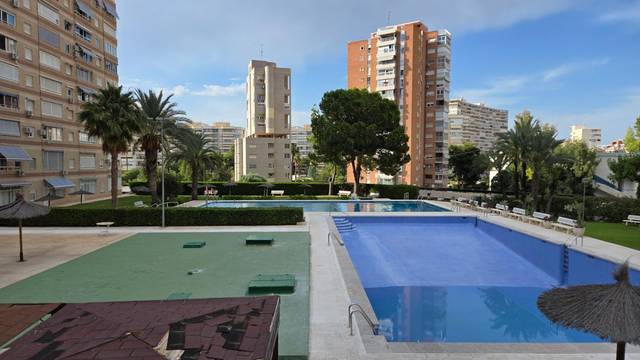 Piso en Alquiler en  CATALUÑA en Playa de San Juan