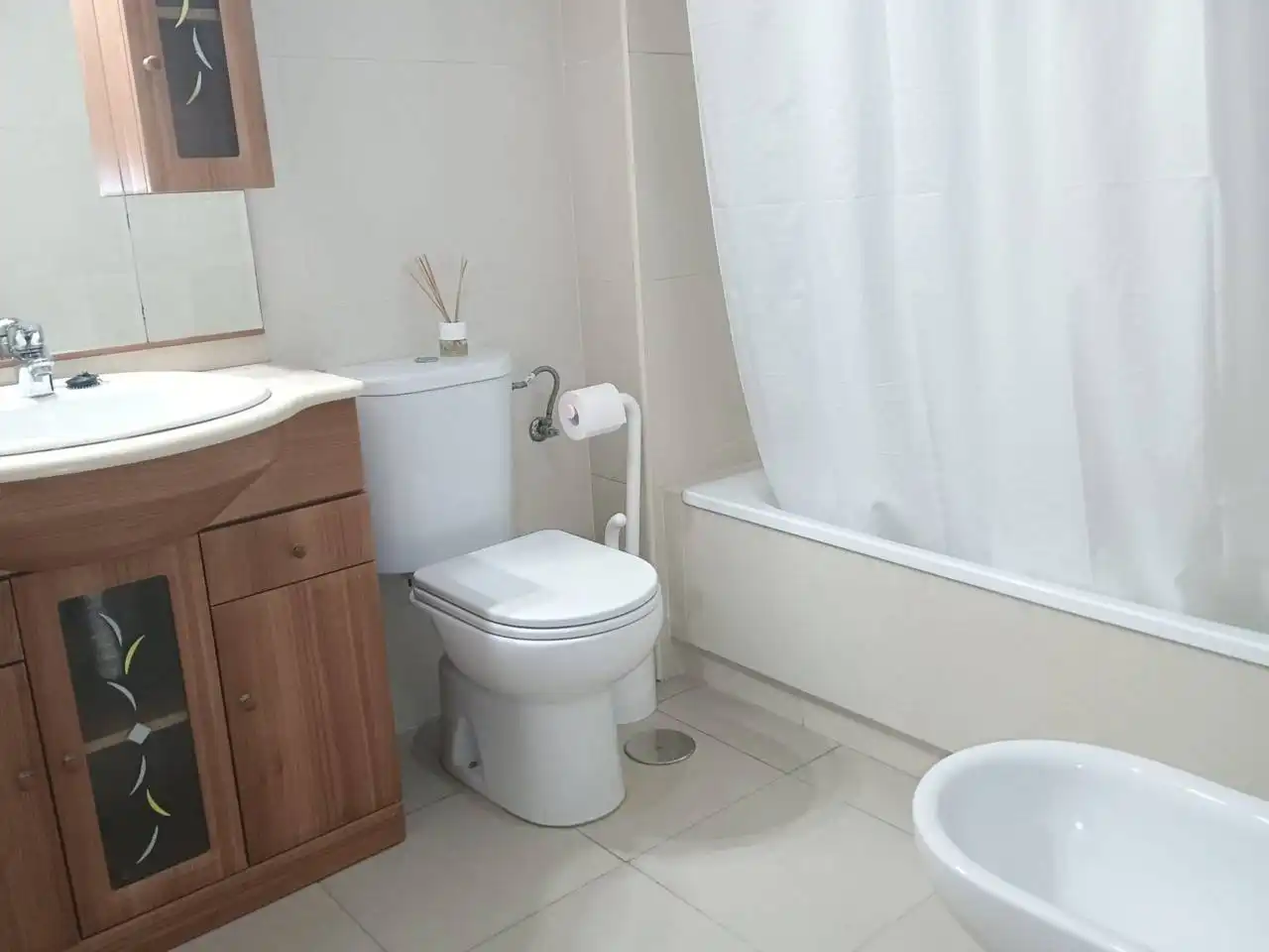 Bathroom of Apartments for rent in Torremolinos  with Air Conditioner, Heating and Terrace