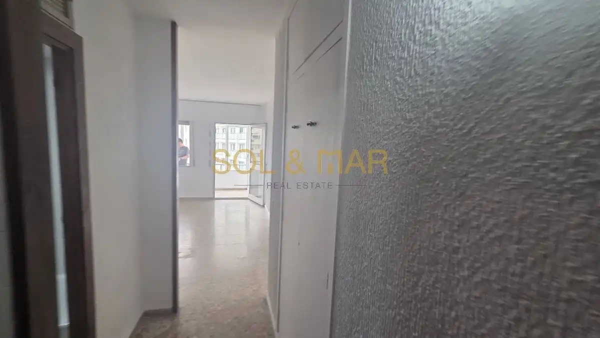 Wohnung zum Verkauf in Torremolinos mit Heizung, Terrasse und Gemeinschaftspool