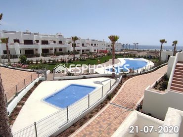 Rez-de-chaussée avec balcon à vendre à San Juan de los Terreros