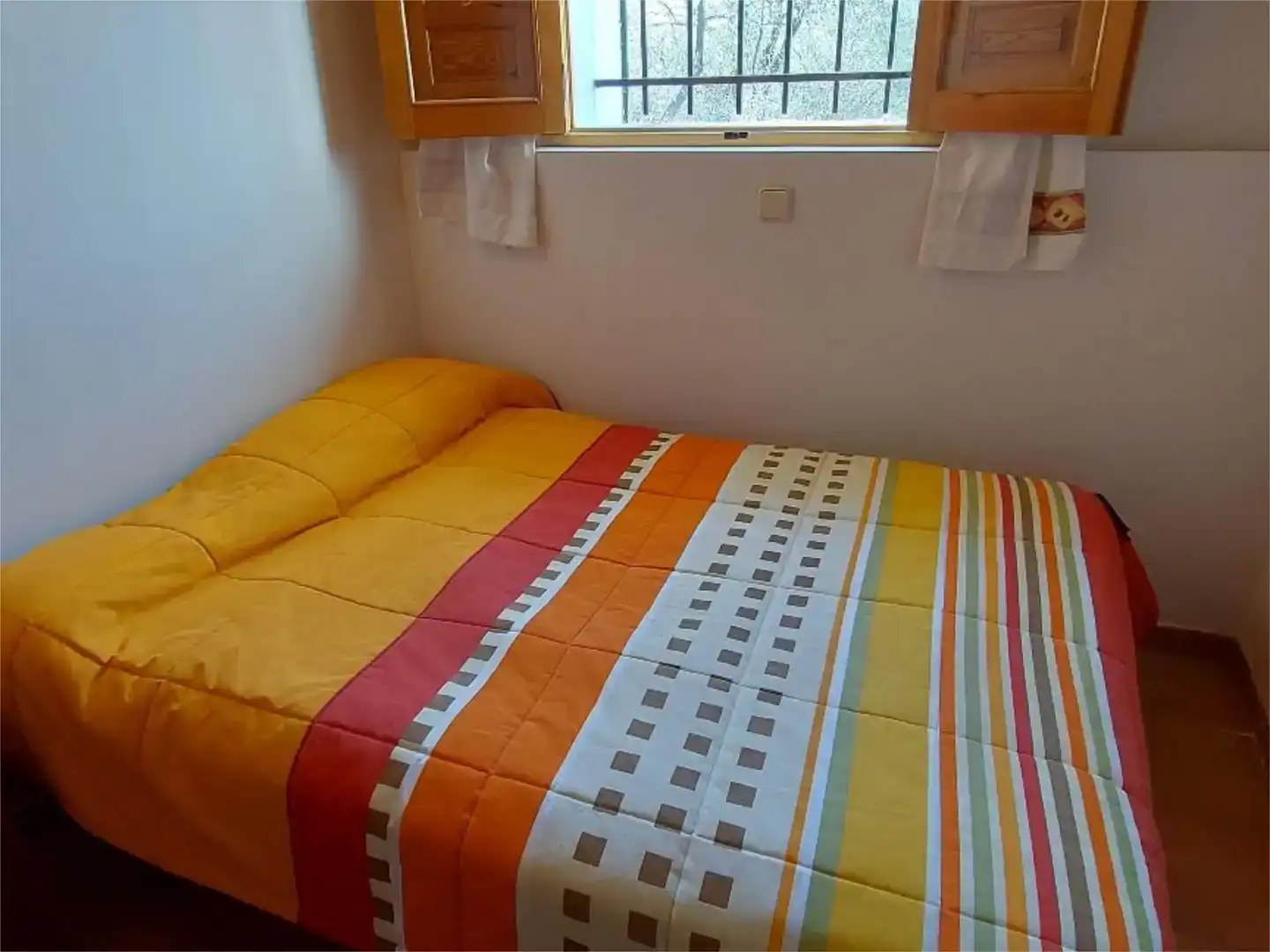 Habitación de Casa o chalet en venta en Ribota con Jardín privado, Parquet y Trastero