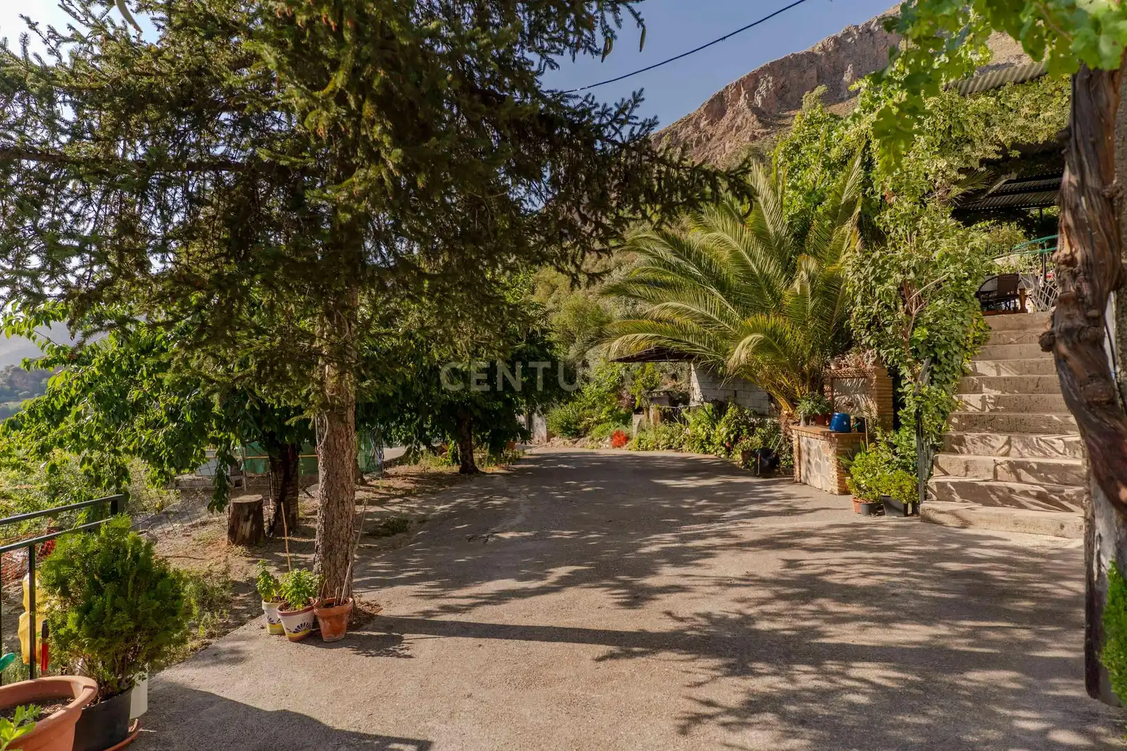 Vista exterior de Casa o chalet en venta en Güéjar Sierra con Jardín privado, Trastero y Piscina