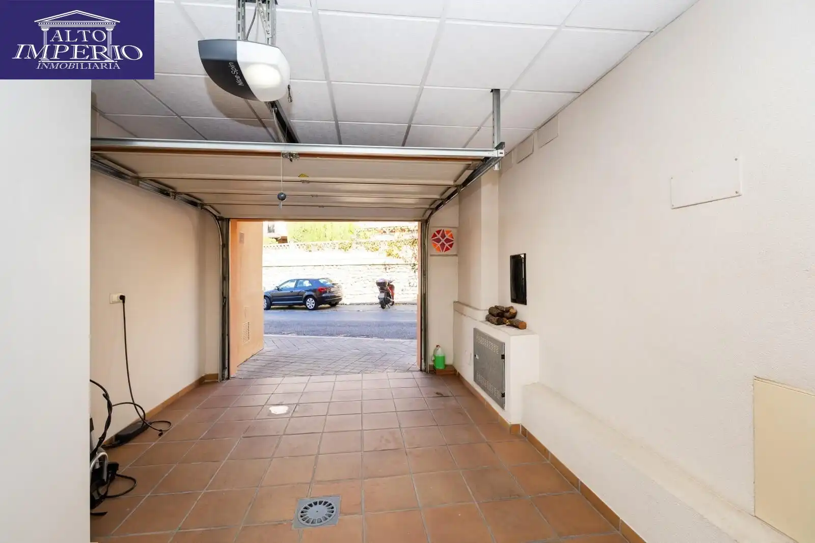 Adossat amb terrassa en venda a Genil, imagen 48