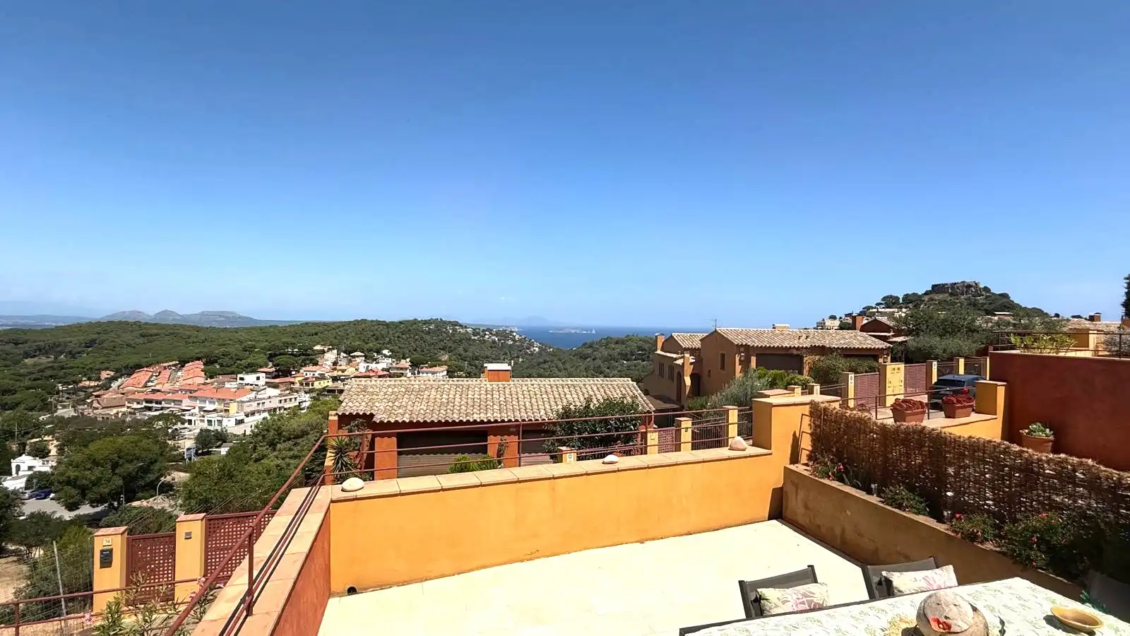 Detached house with terrace for sale in Begur pueblo, imagen 4
