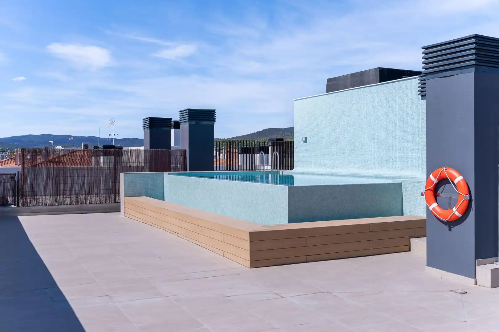 Piscina de Piso de alquiler en Palamós con Calefacción y Piscina comunitaria