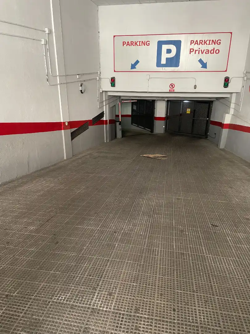 Garage for rent in Calle Rayo, 4, La Alhóndiga