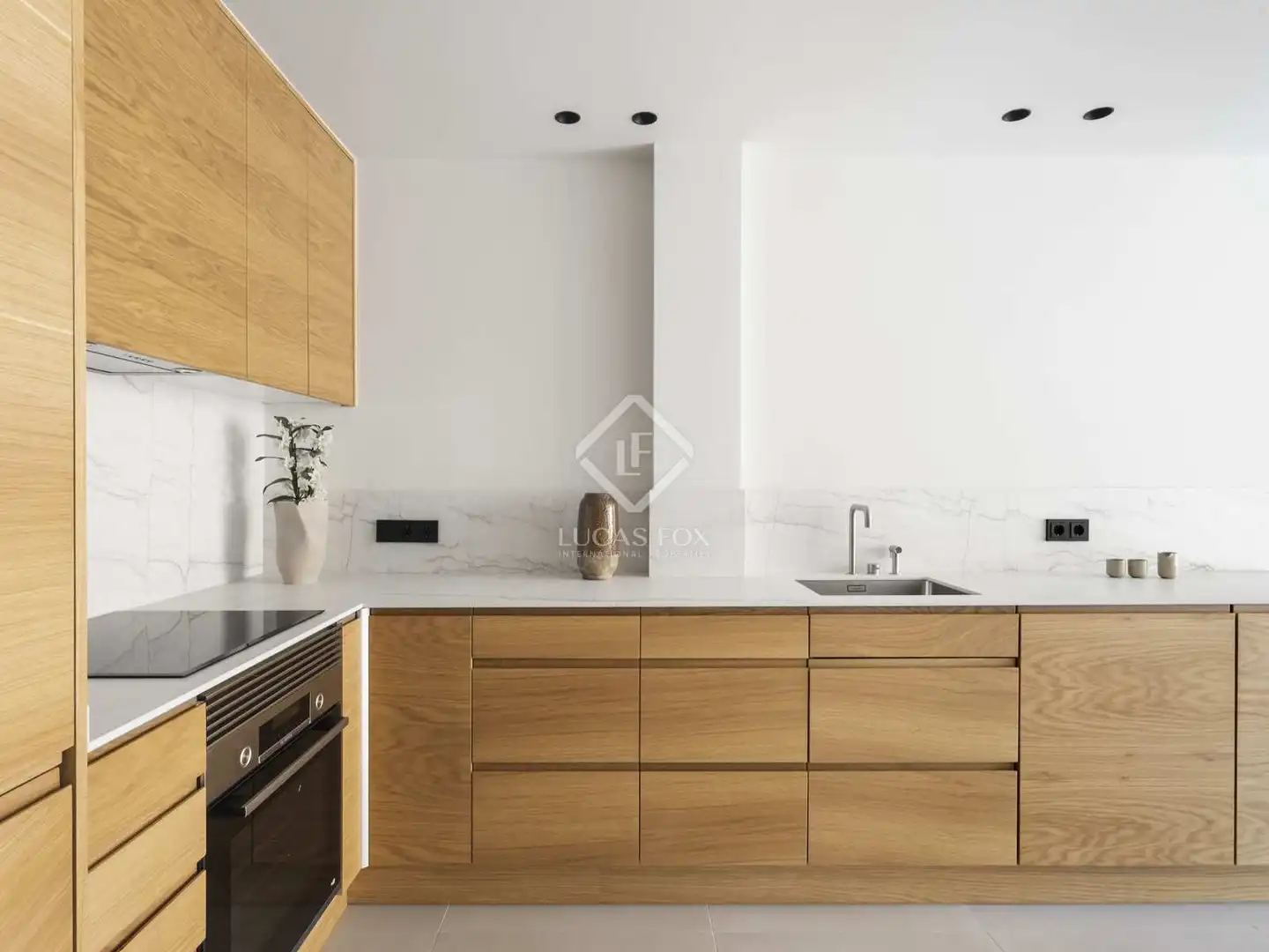 Cuina de Pis en venda en Barcelona amb Aire condicionat, Calefacció i Parquet