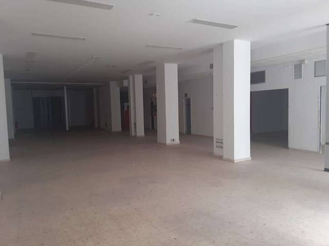 Local comercial en Alquiler en Ciutat Universitària
