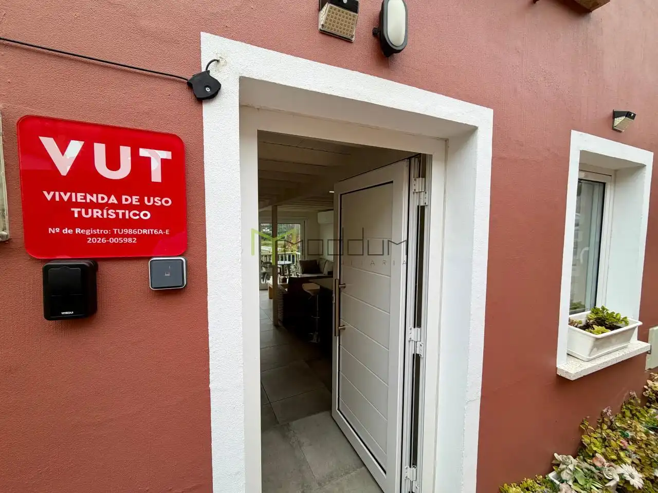 Vista exterior de Casa adosada en venda en Padrón, A Coruña
