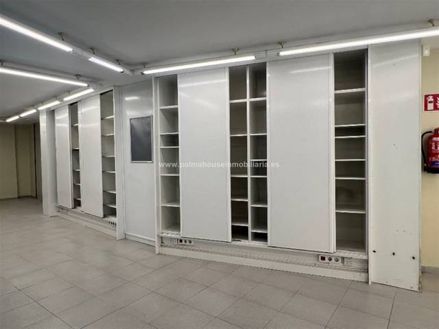 Local comercial en Alquiler en Son Armadans