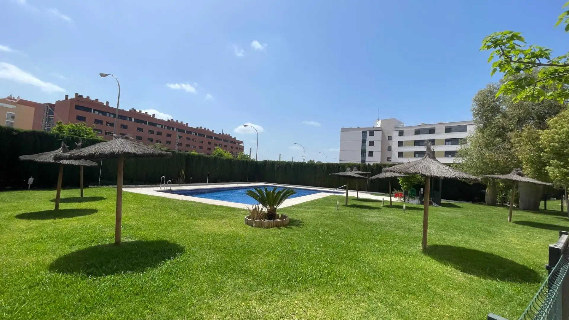 Schwimmbecken von Wohnung zur Miete in Córdoba mit Klimaanlage, Heizung und Gemeinschaftspool