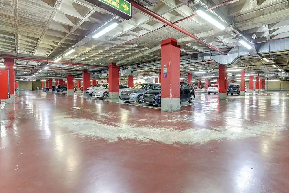 Garatge de lloguer a CALLE RAVAL DEL PALLOL, 1, Centre