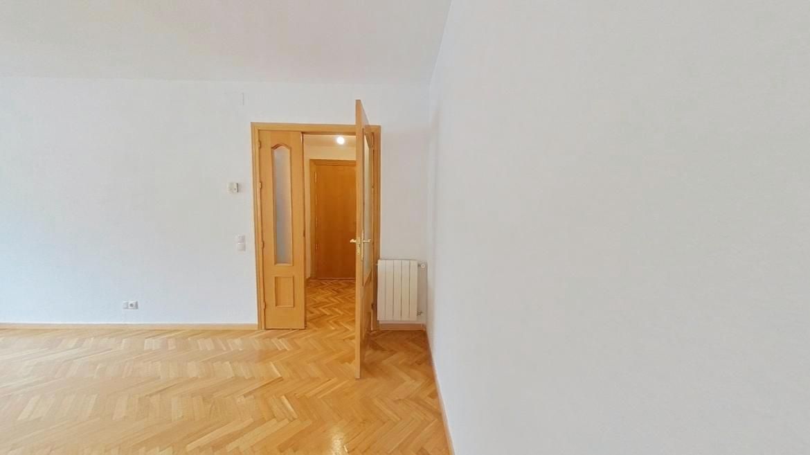 Habitación de Piso en venta en  Madrid Capital con Terraza, Trastero y Horno