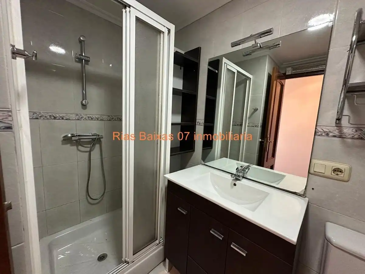 Bathroom of Flat for sale in Lavadores