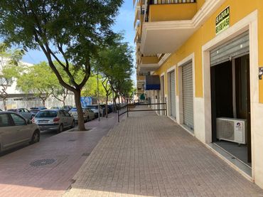 Locale commerciale in vendita a Aspe Centro