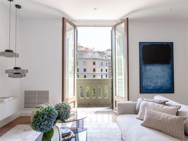 Appartement compact avec balcon à louer à Eixample