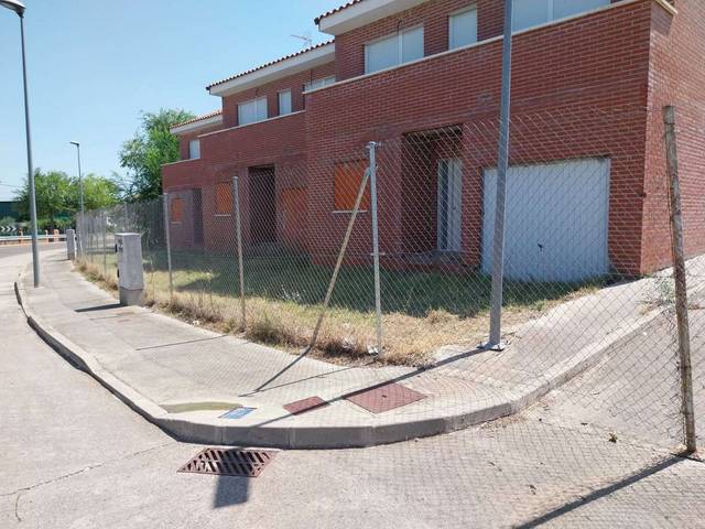 Casa-chalet en Venta en DON SANTOS ARENAS en Hormigos