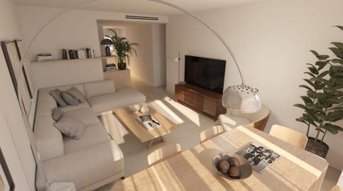 Foto 2 de Piso en venta en C. de Salvador de Madariaga, San Pascual, Madrid Capital