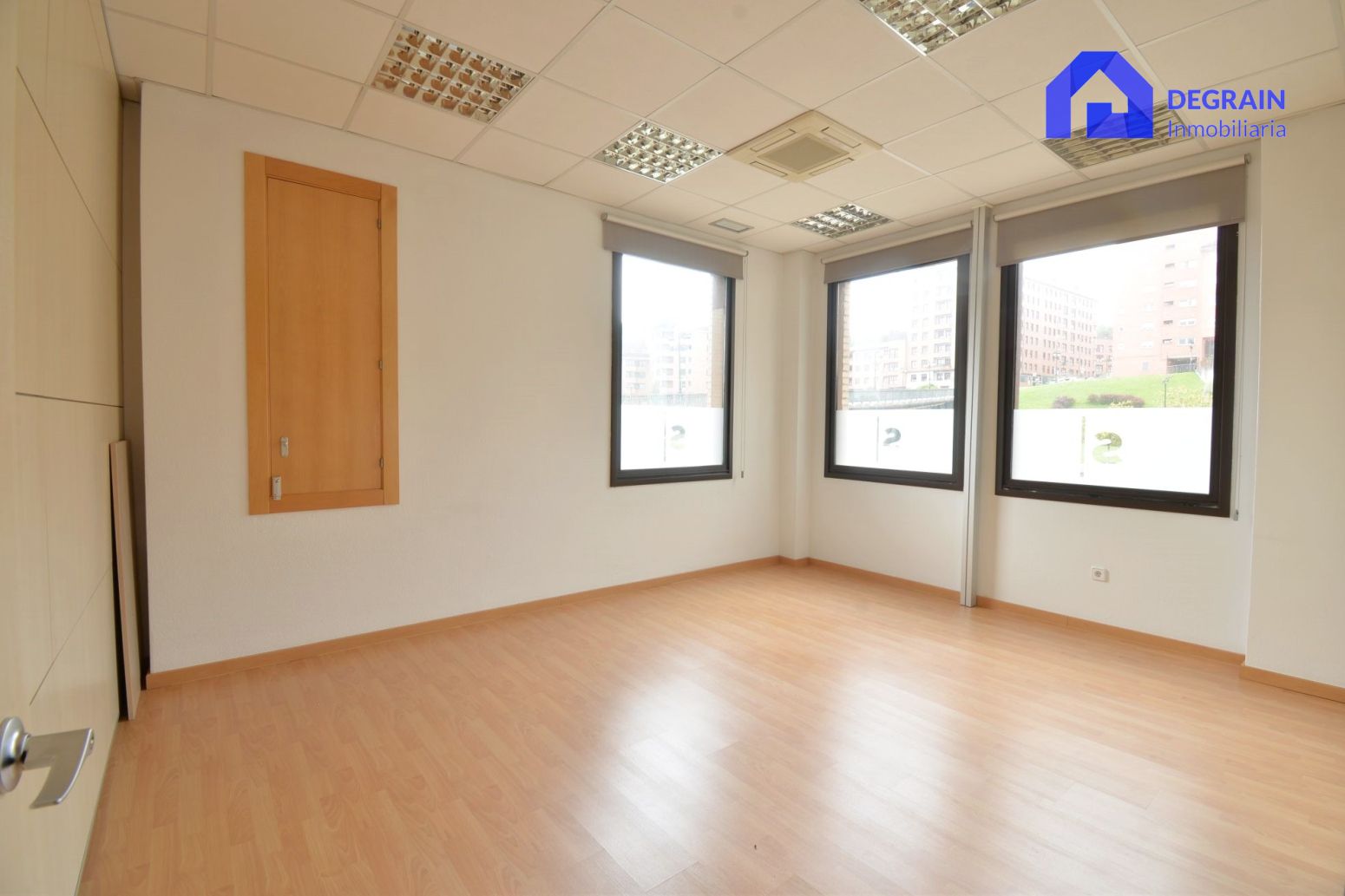 Office to rent in Oviedo   with Heating