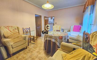 Living room of House or chalet for sale in Cáceres Capital  with Heating and Terrace