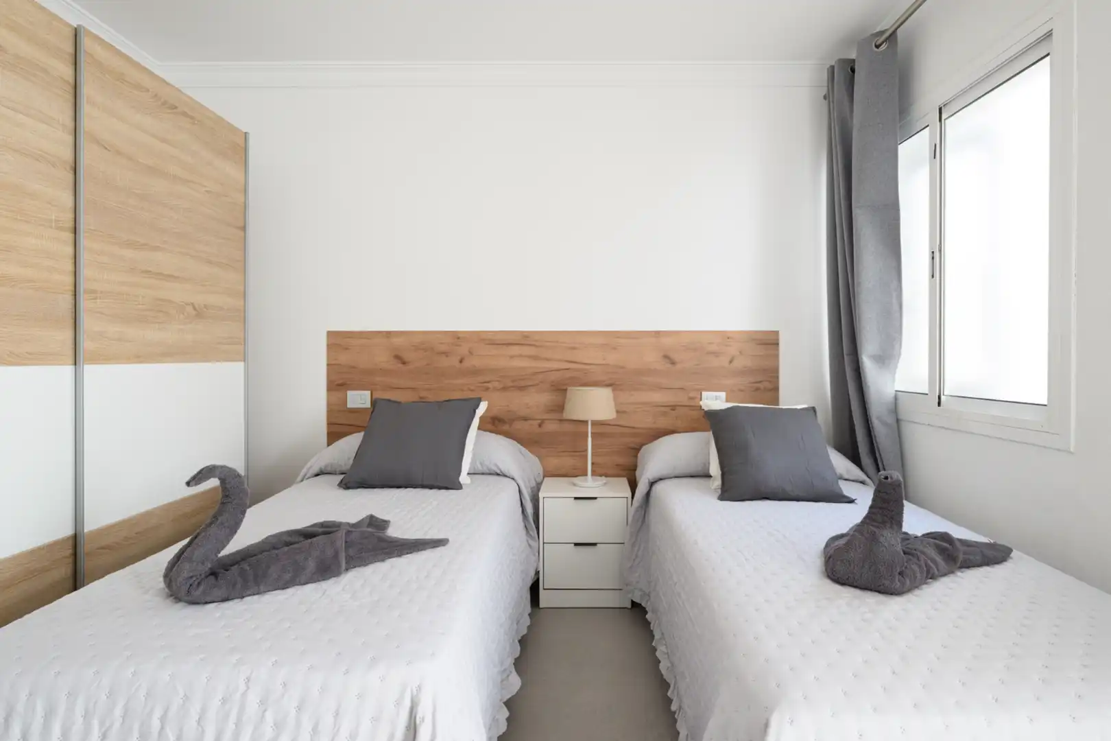 Habitación de Apartamento de alquiler en San Bartolomé de Tirajana con Aire acondicionado, Amueblado y Lavadora