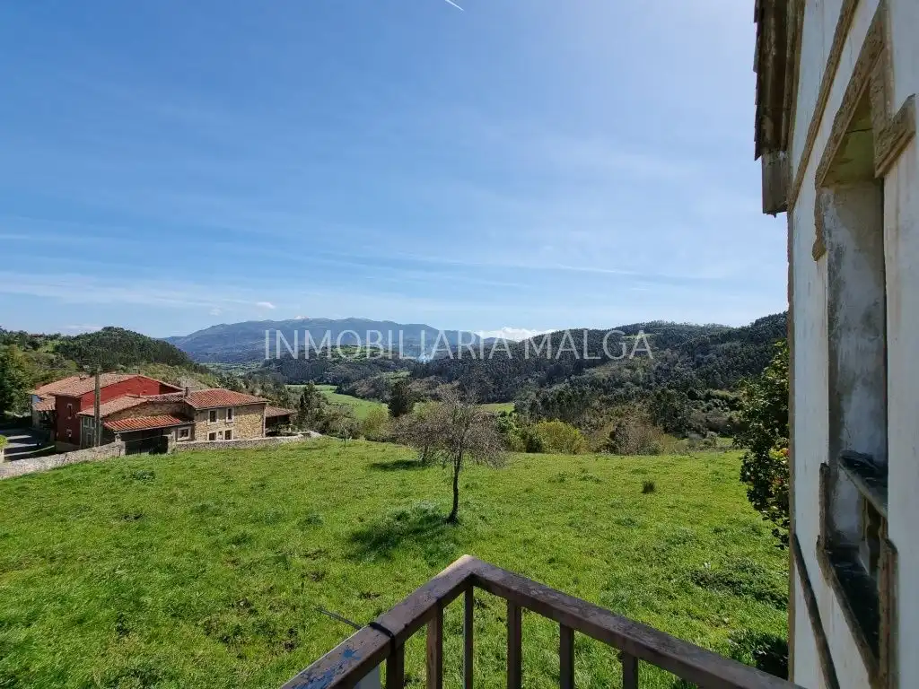 Casa o xalet en venda en Colunga amb Jardí privat i Traster