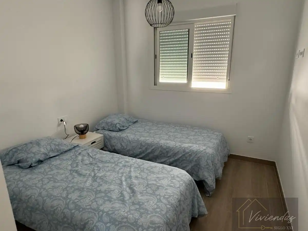 Habitación de Piso de alquiler en Chipiona con Aire acondicionado, Terraza y Amueblado