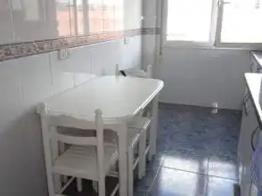 Esszimmer von Wohnung zur Miete in Gijón  mit Heizung, Parkett und Möbliert