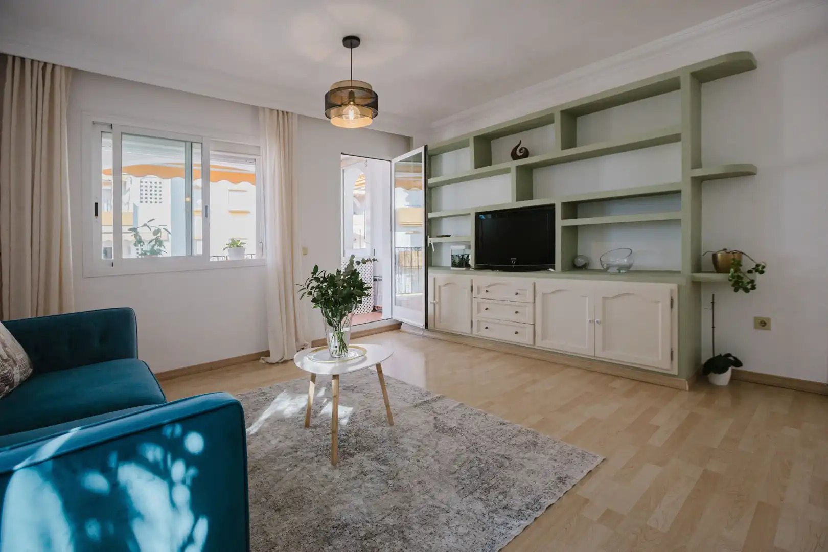 Apartamento con piscina en venta en Milla de Oro, imagen 17