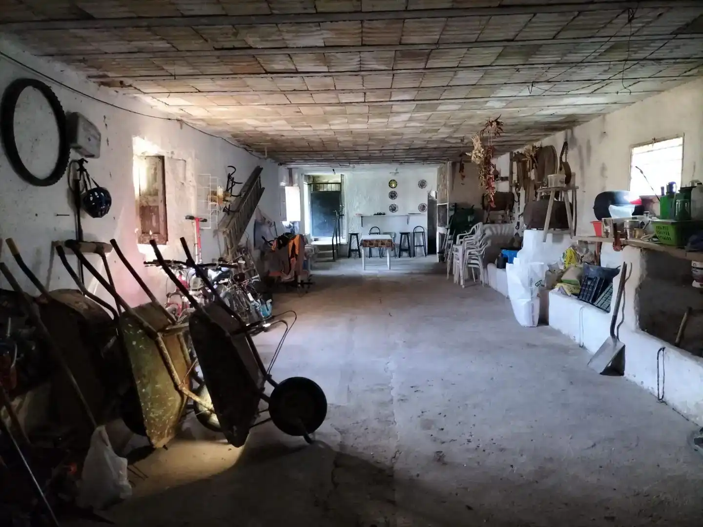 Finca rústica en venta en Baza con Jardín privado, Trastero y Amueblado