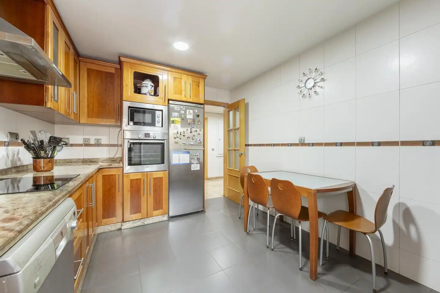 Kitchen of Ground floor for sale in Almería  with Air Conditioner, Terrace and Storage room