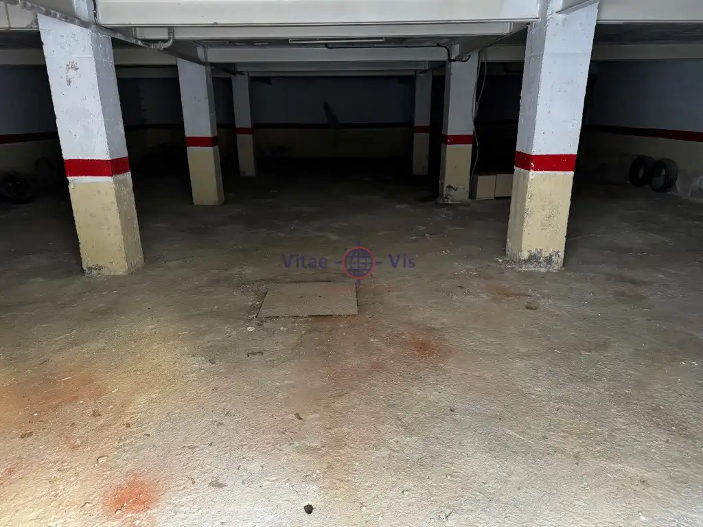 Local comercial en venta en Avenida Angeles