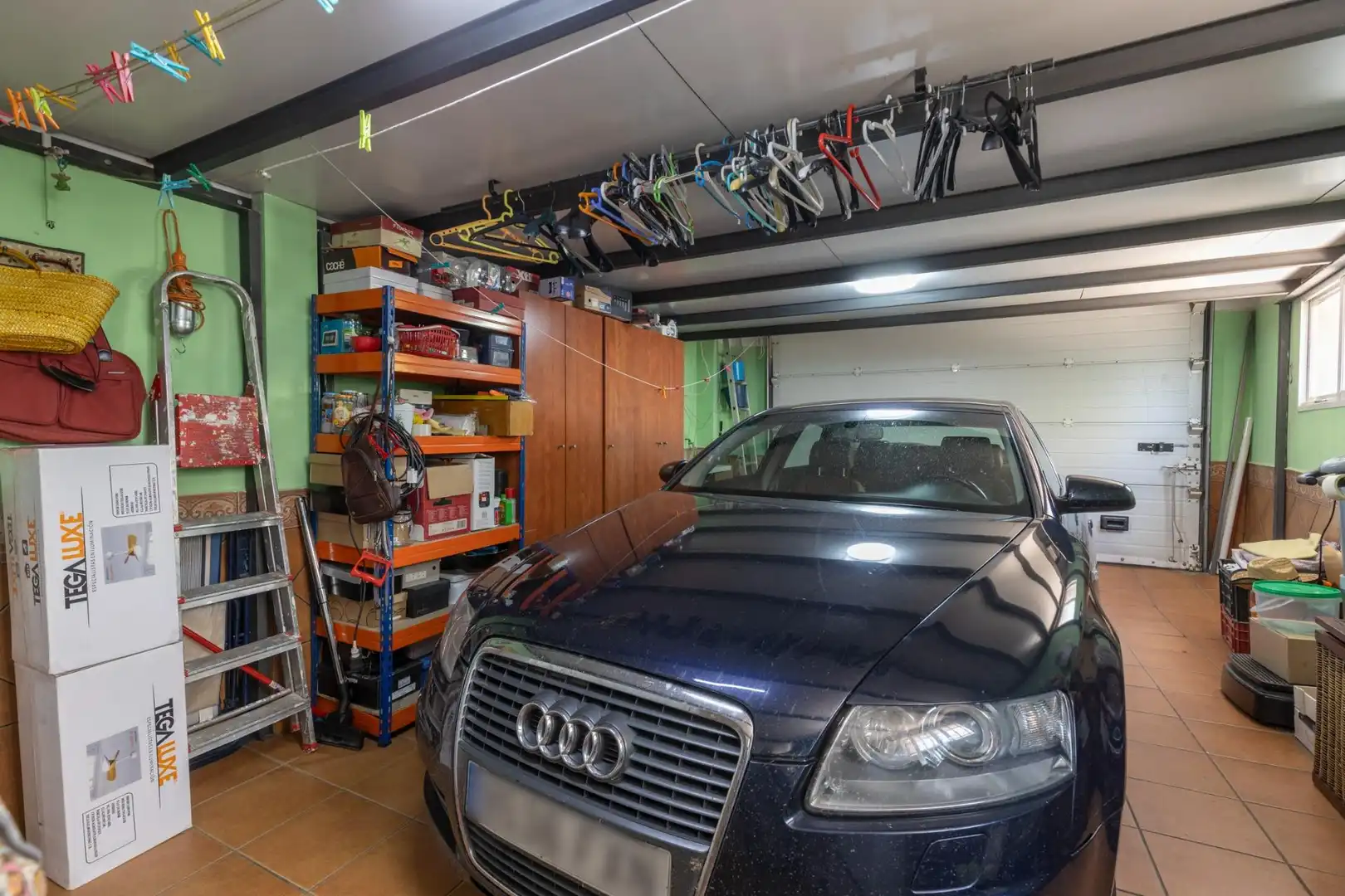 Parking of Houses for sale in Granada  with Air Conditioner, Heating and Storage room
