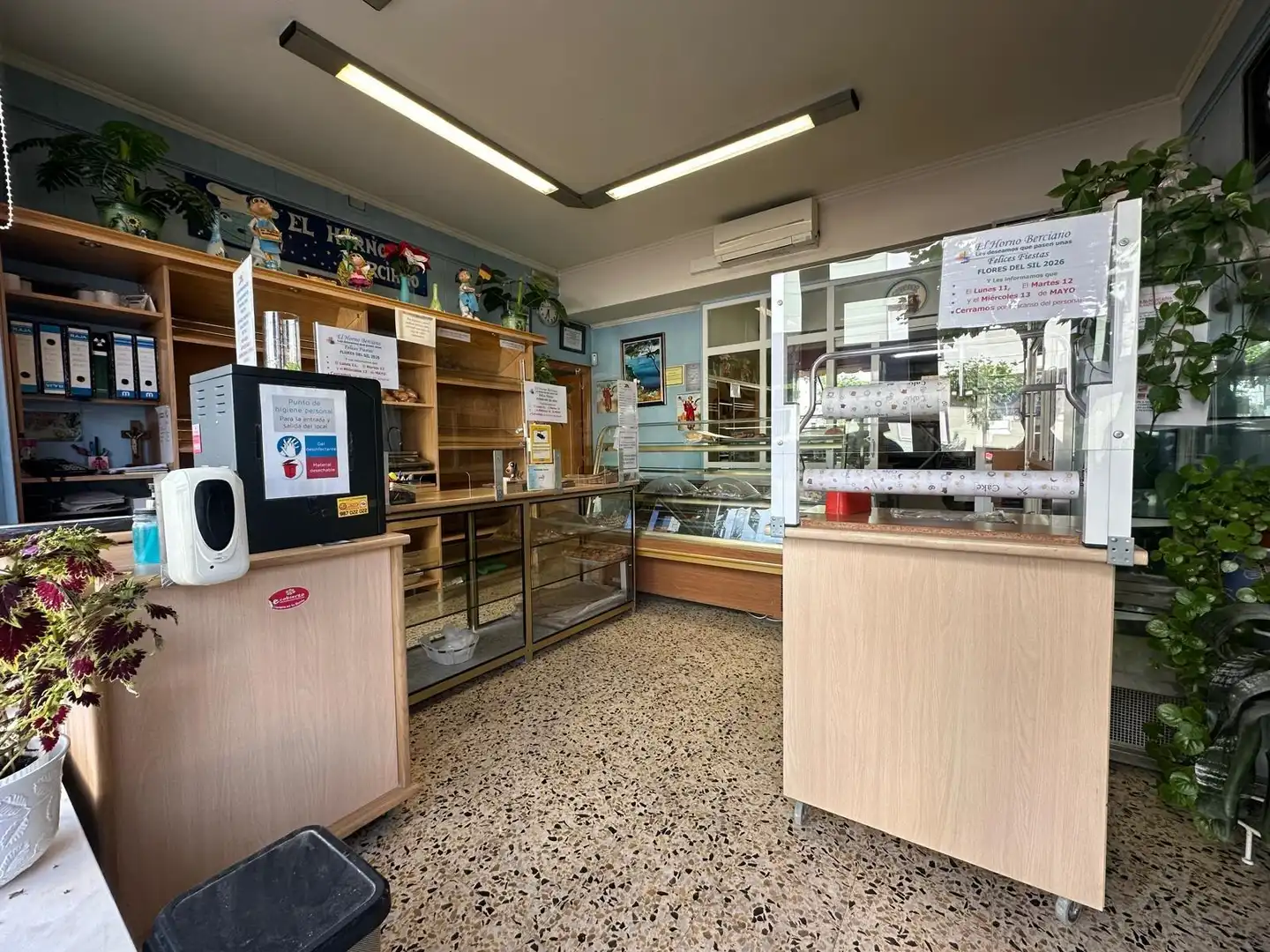 Local comercial en venda a Flores de Sil - La Placa, imagen 2
