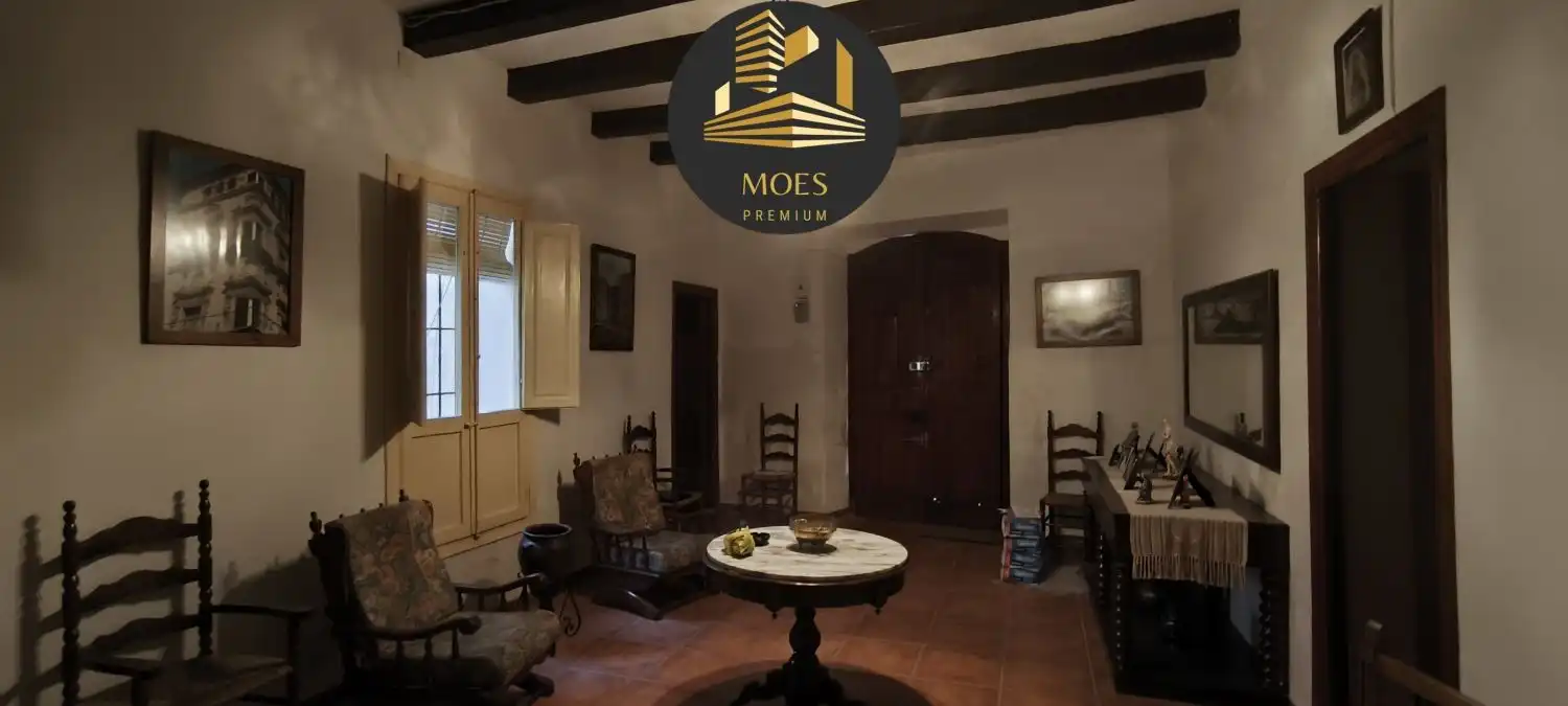 Casa o chalet en venta en Úbeda con Terraza, Trastero y Balcón