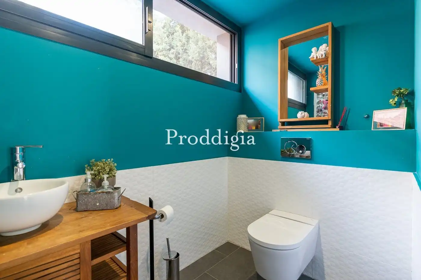 Bathroom of Houses for sale in Sant Cugat del Vallès  with Air Conditioner, Heating and Storage room