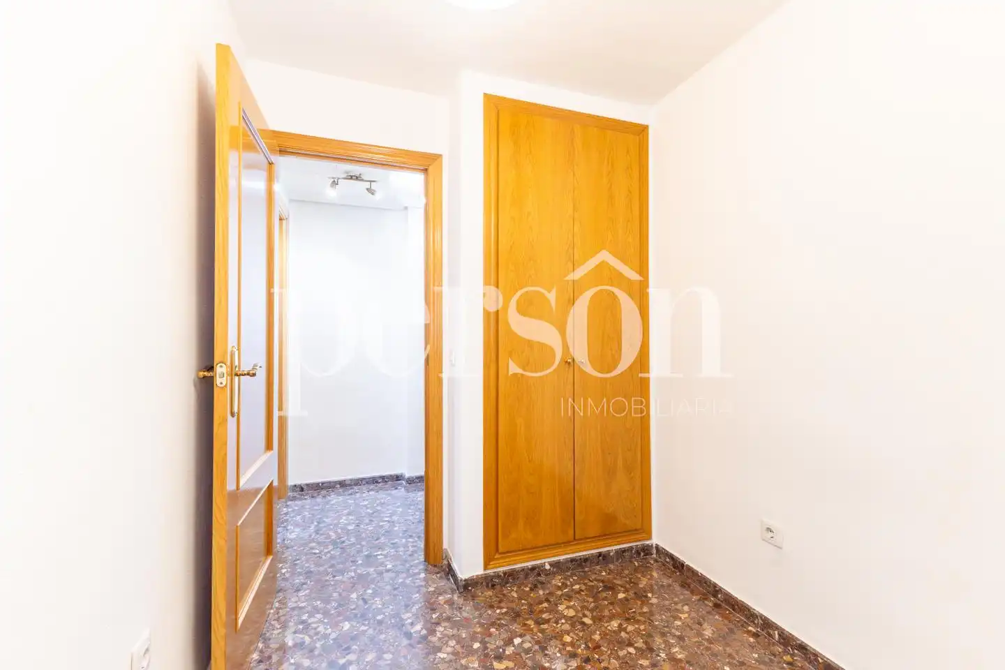 Flat for rent in Calle del Maestro Atanasio Garcia Zapater, Benetússer