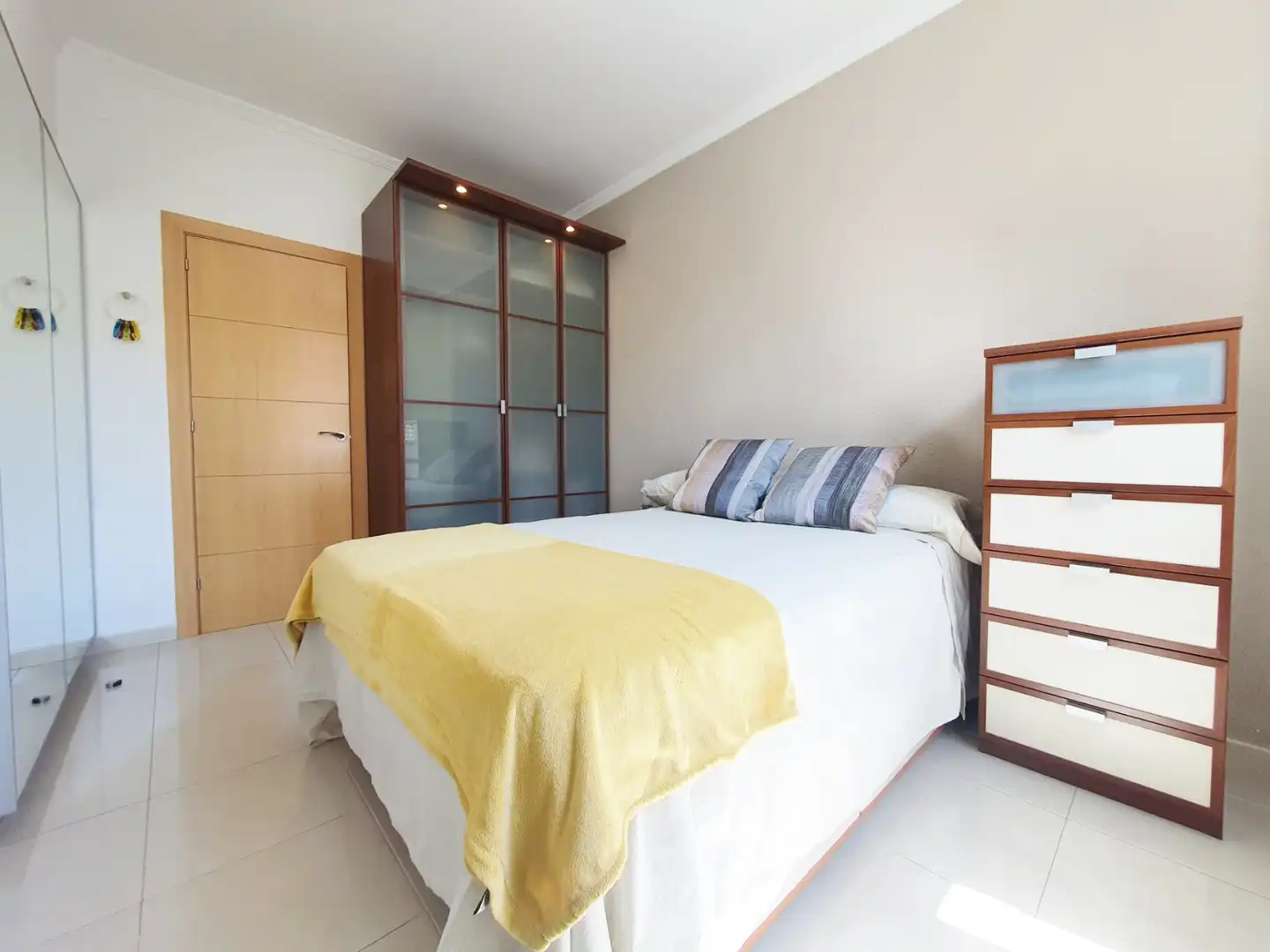 Dormitori de Pis en venda en  Barcelona Capital amb Aire condicionat i Moblat