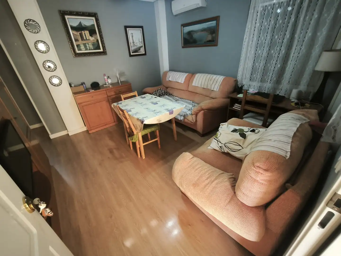 Wohnzimmer von Wohnung zum Verkauf in Torrevieja mit Klimaanlage, Heizung und Möbliert
