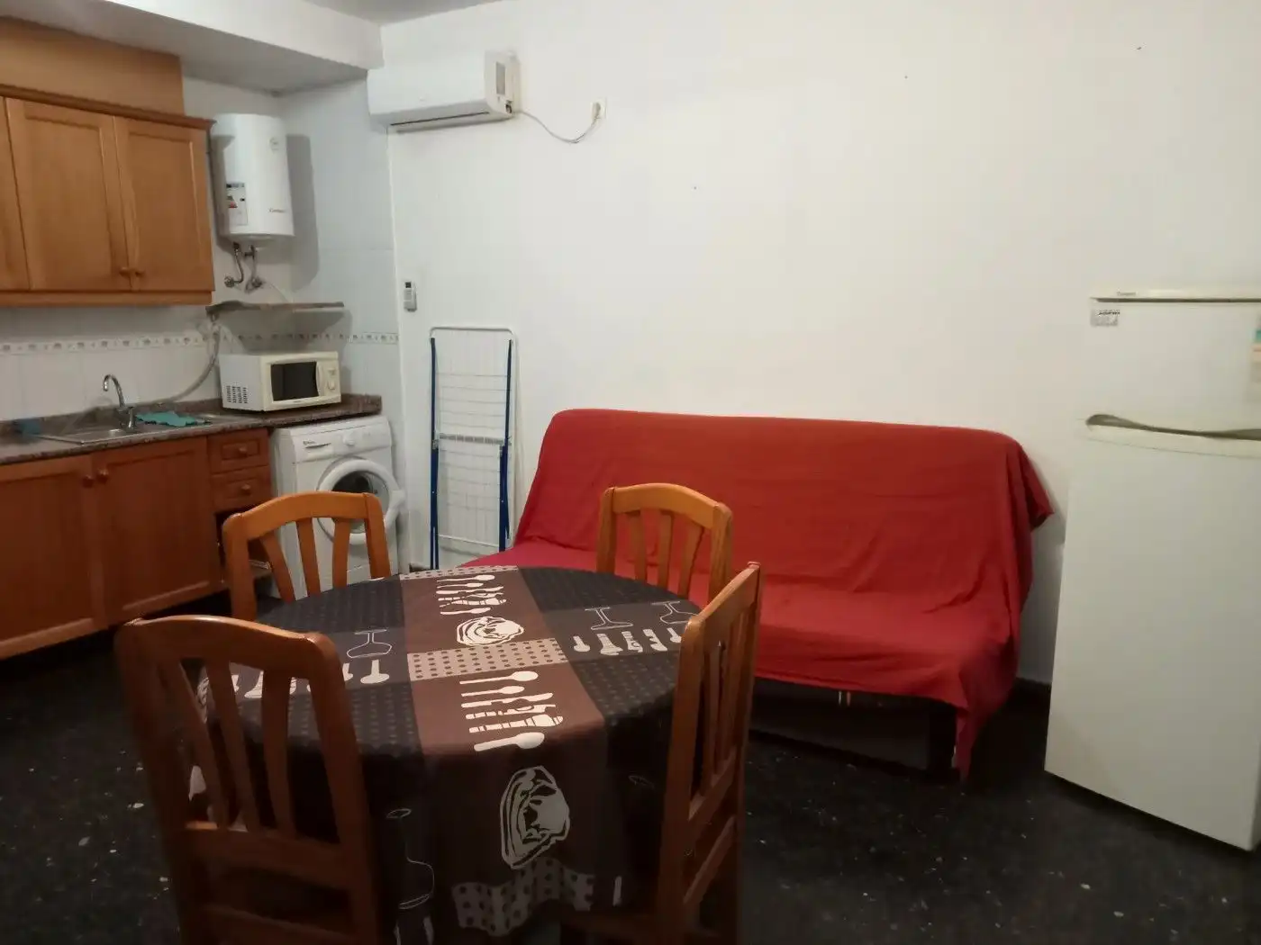 Dining room of Apartments for rent in Burjassot  with Air Conditioner, Heating and Terrace