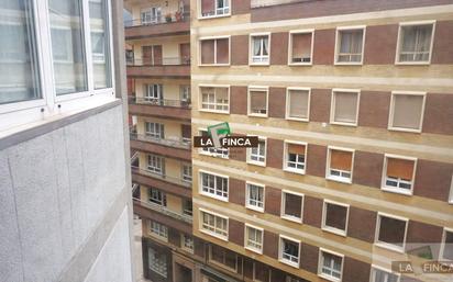 Exterior view of Flat for sale in Oviedo 