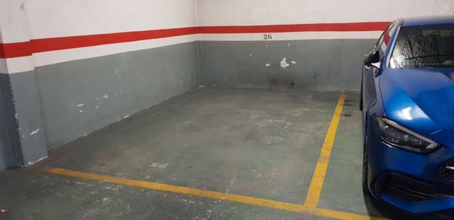 Garaje en Venta en Carrer dels Enamorats en El Camp de l'Arpa del Clot