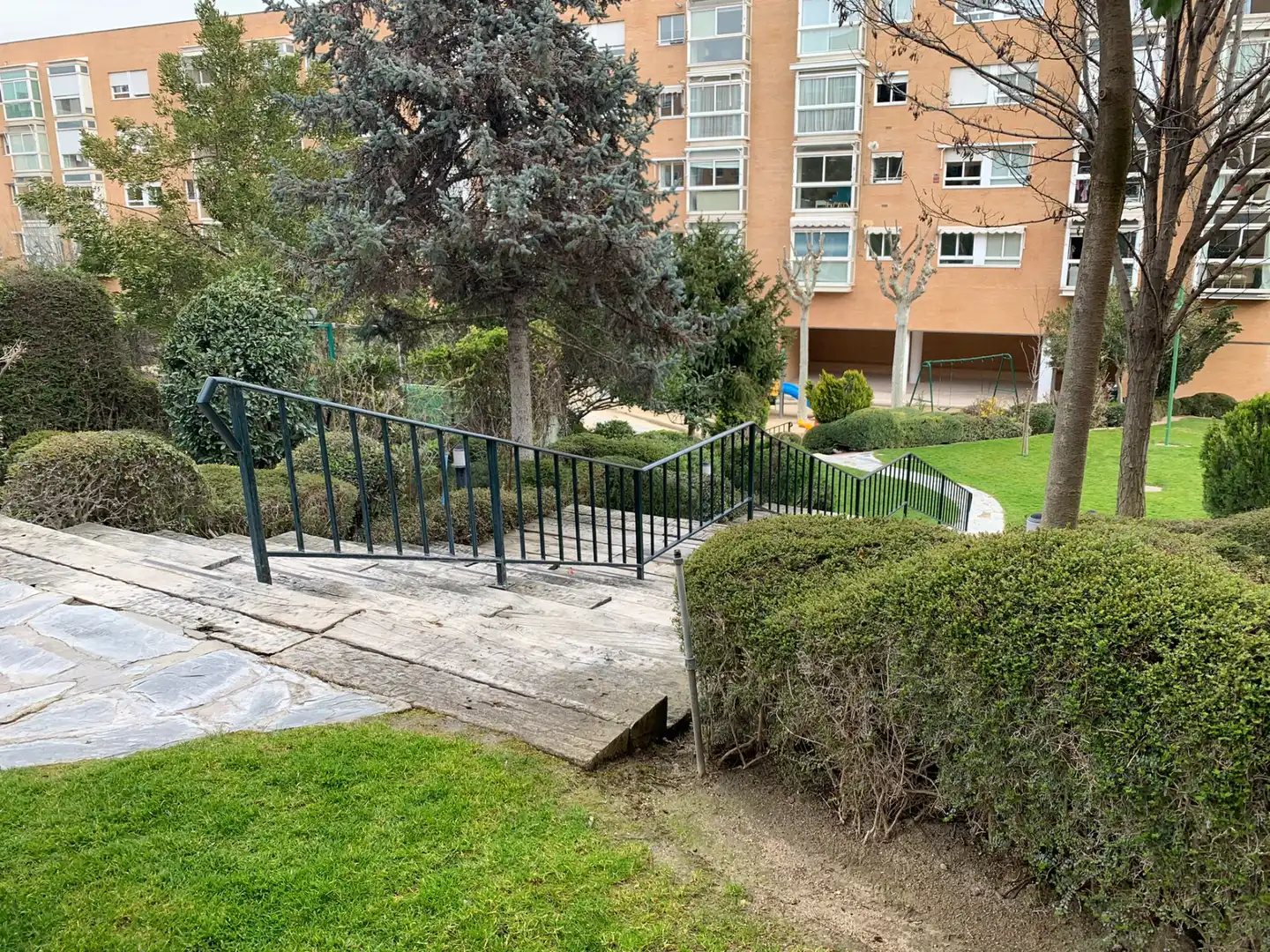 Garden of Apartments for rent in Madrid  with Air Conditioner, Heating and Storage room