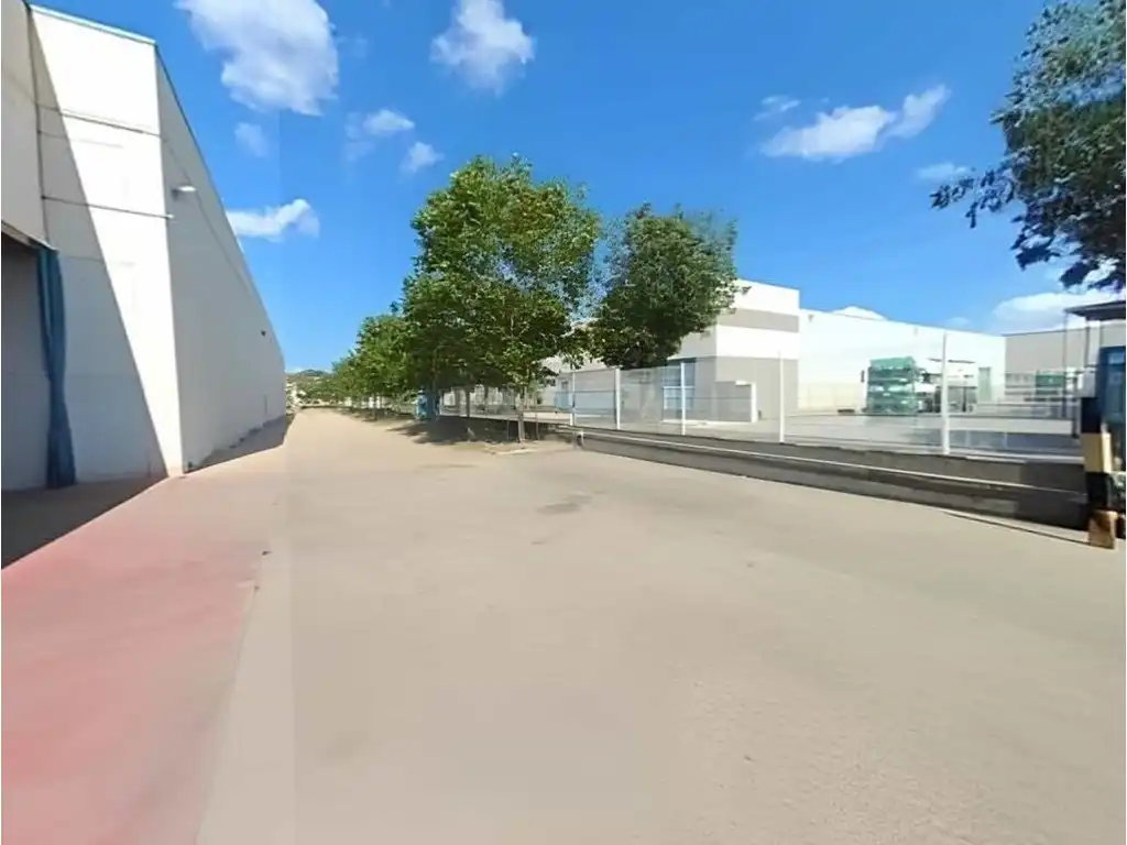 Nau industrial de lloguer a Carrer Forja, L'Arboç