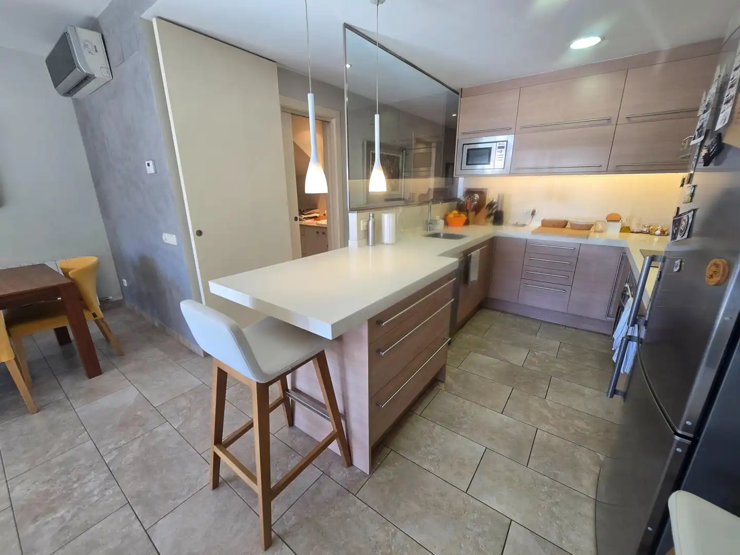 Kitchen of Duplexes for rent in El Masnou  with Air Conditioner, Heating and Private garden