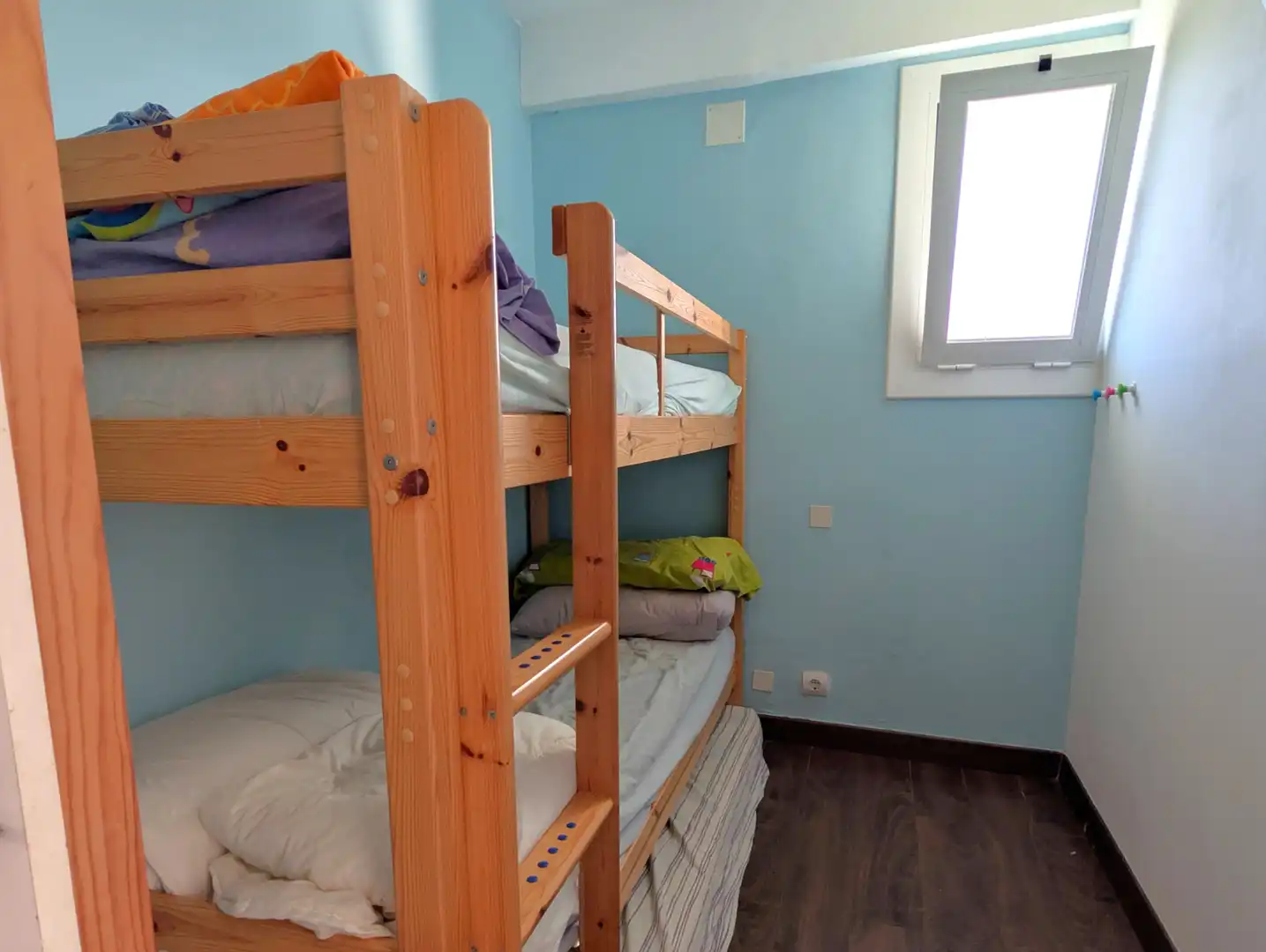Habitación de Apartamento en venta en Castell d'Aro, Platja d'Aro i s'Agaró con Calefacción y Amueblado