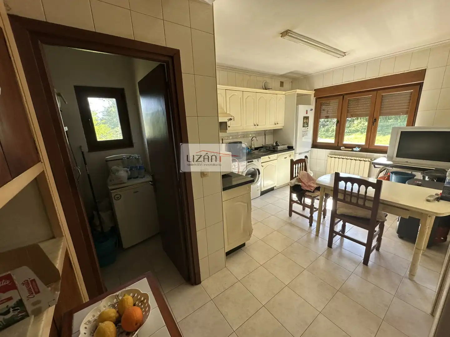 Cuina de Casa o xalet en venda en Siero amb Calefacció i Parquet
