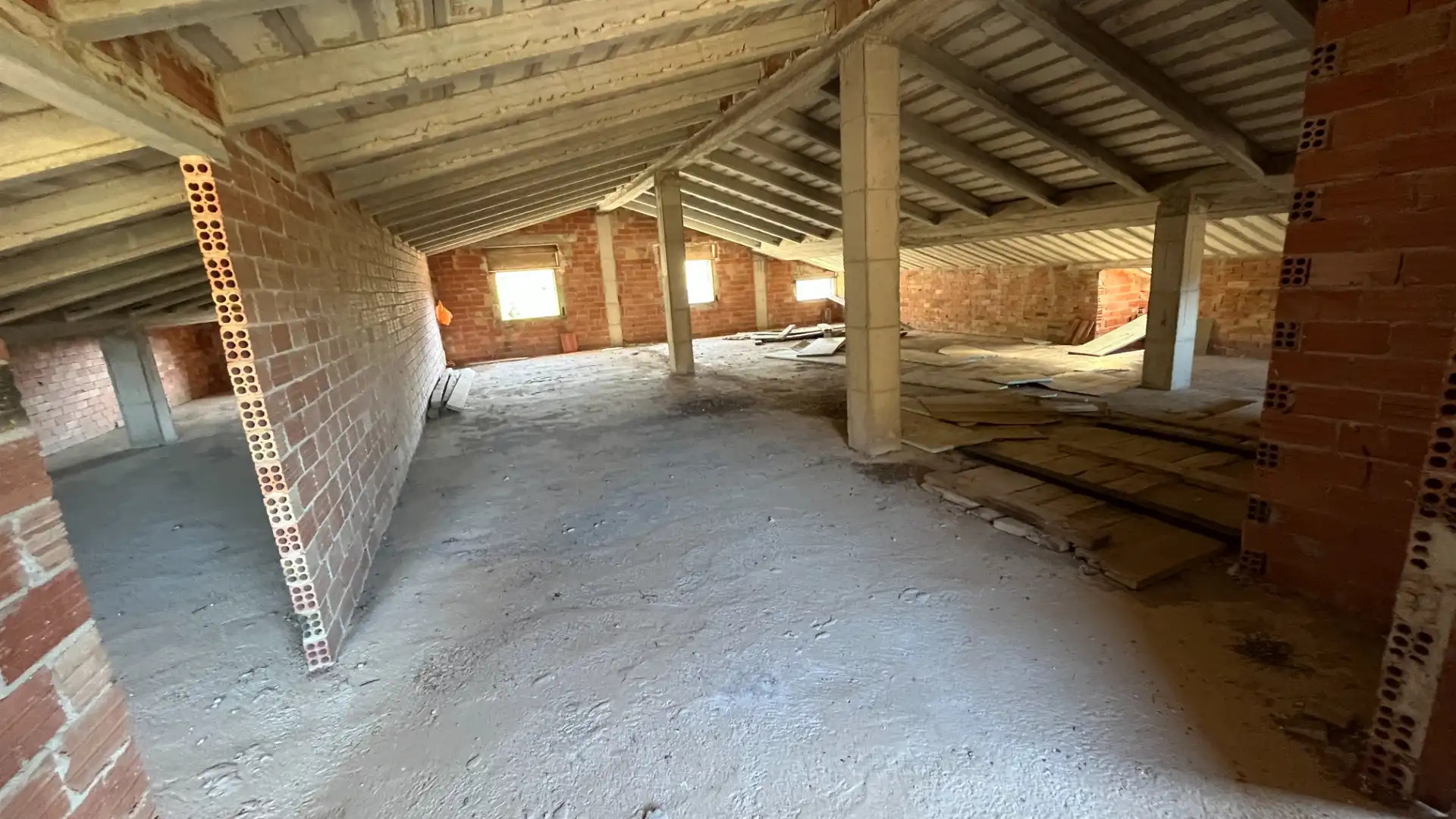 Edificio en venta en Pedroso