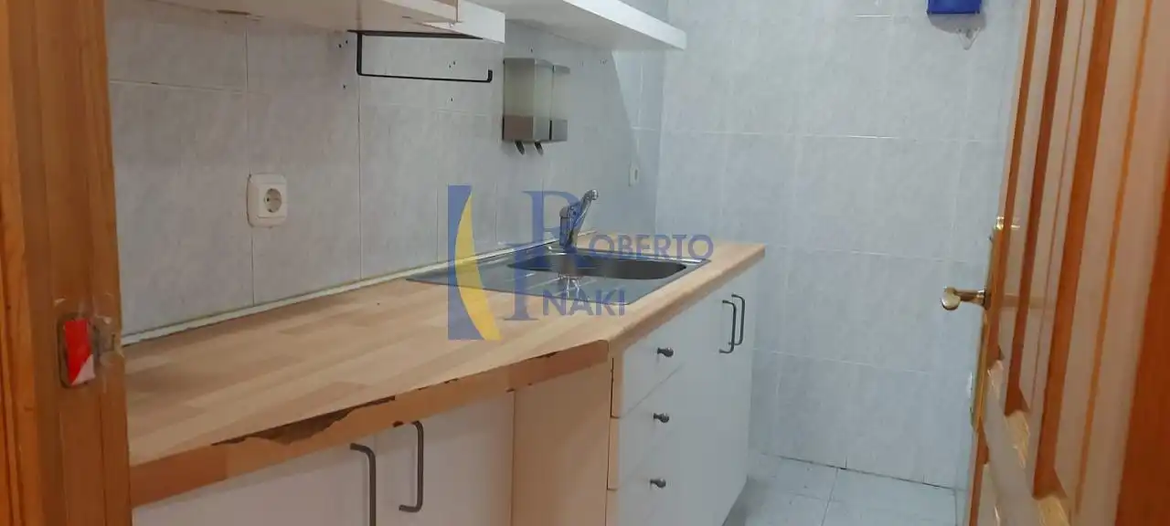 Local comercial en venda a Valencia de Don Juan, imagen 5